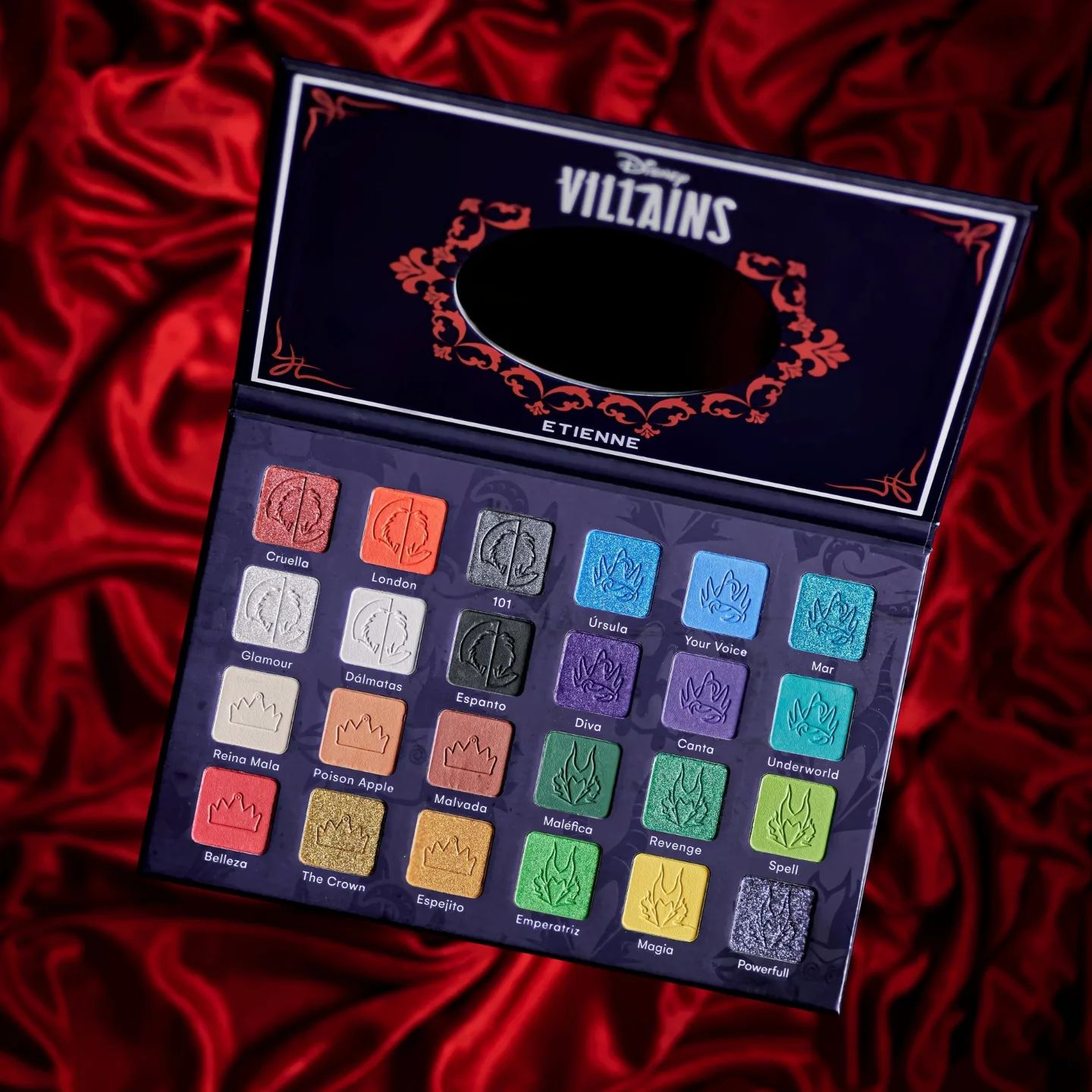 Villains Eyeshadow palette by Etienne - 01
